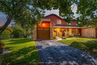 Semi-Detached in Whitby