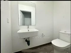 1604 Charles Street 111 B, Whitby, On L1n 0p2