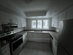 2735 Deputy Minister Path, Oshawa, ON L1L 0M7