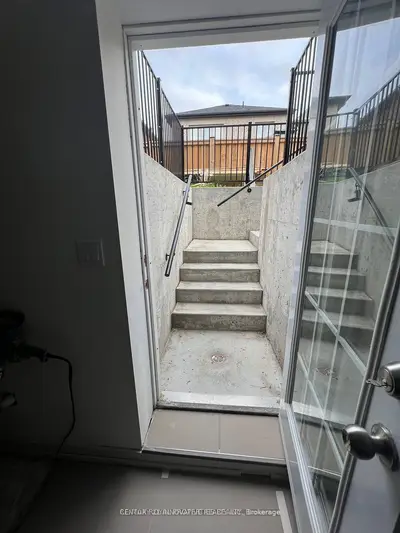 Detached in Pickering