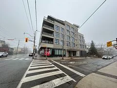 355 Beech Avenue, Toronto, On M4e 3j4