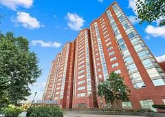 2466 Eglinton Avenue E 807, Toronto E08, ON M1K 5J8