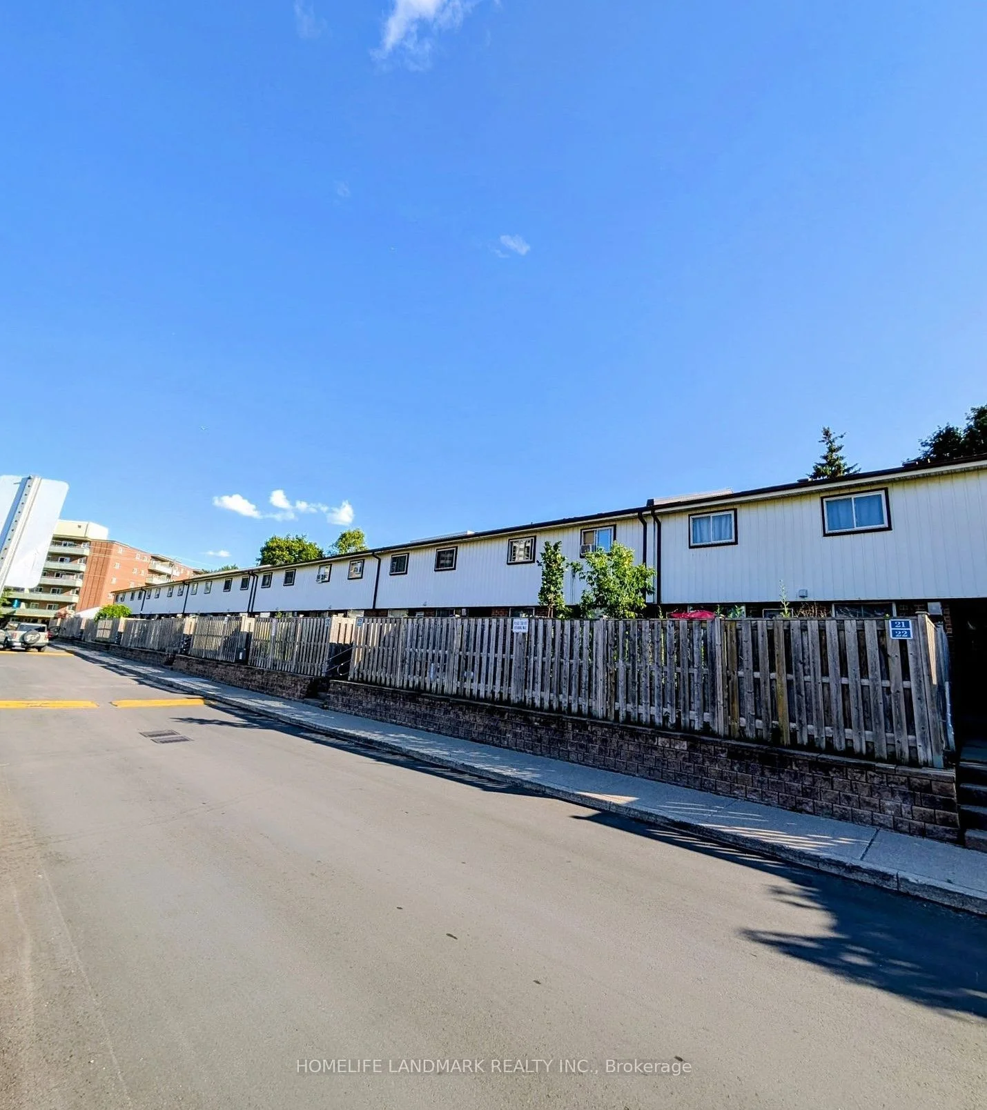120 Nonquon Road 15, Oshawa, ON L1G 7E6