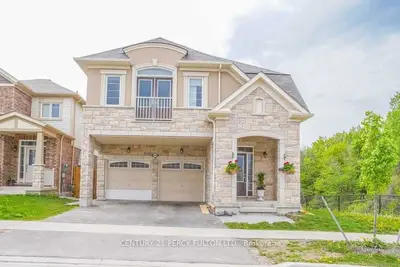 Detached in Pickering