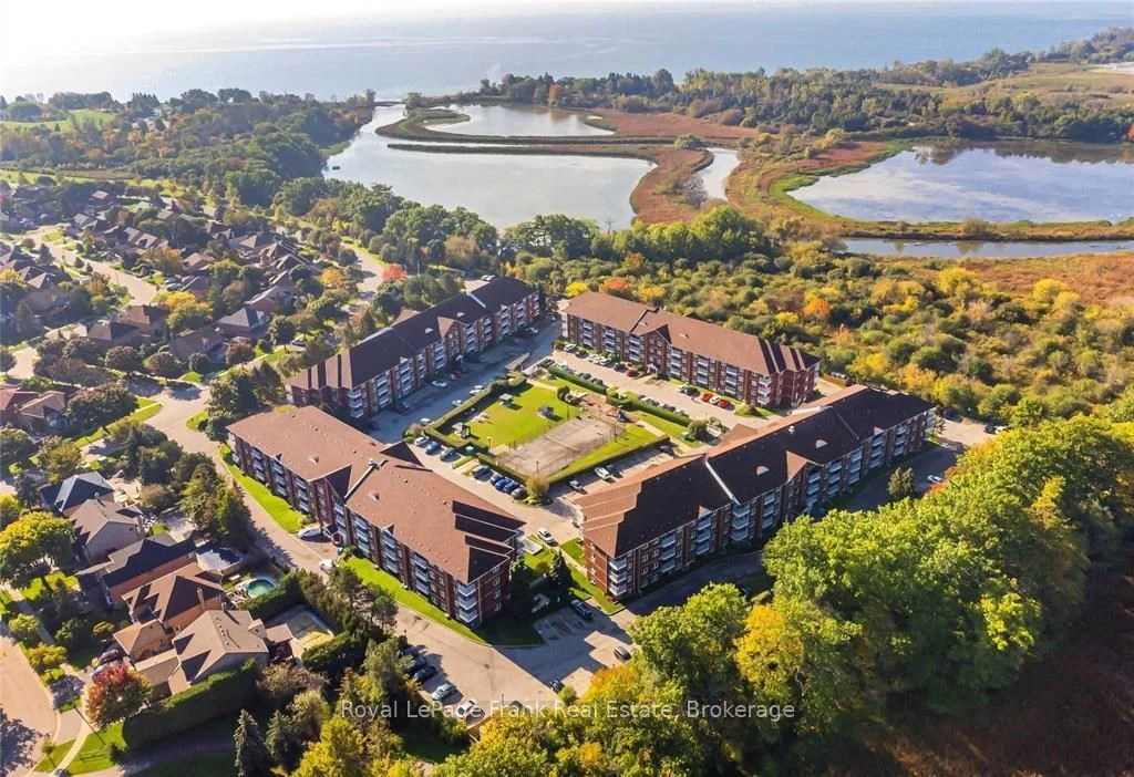 193 Lake Driveway W 106, Ajax, ON L1S 7H8