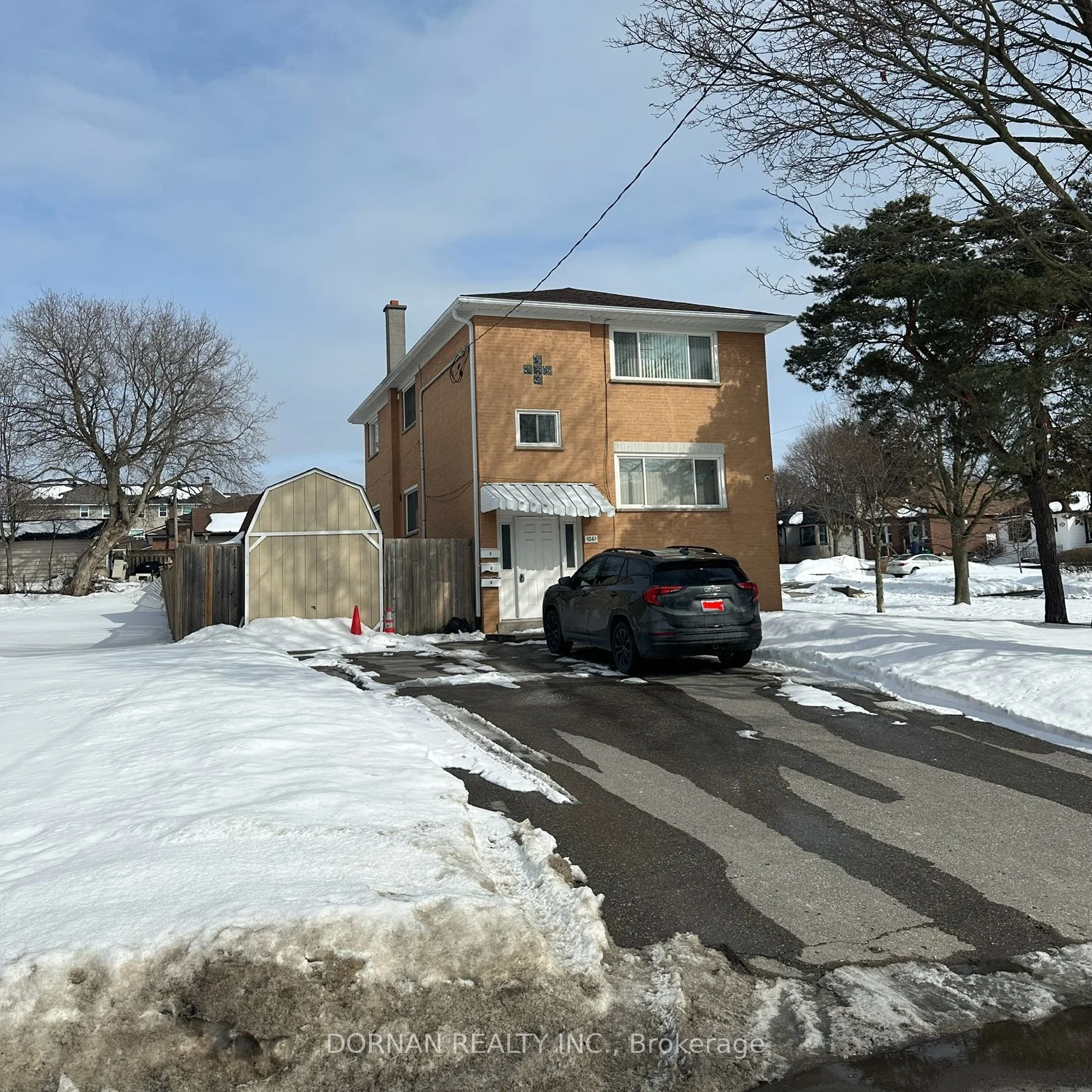 1061 Ravine Road 1, Oshawa, ON L1H 4C9