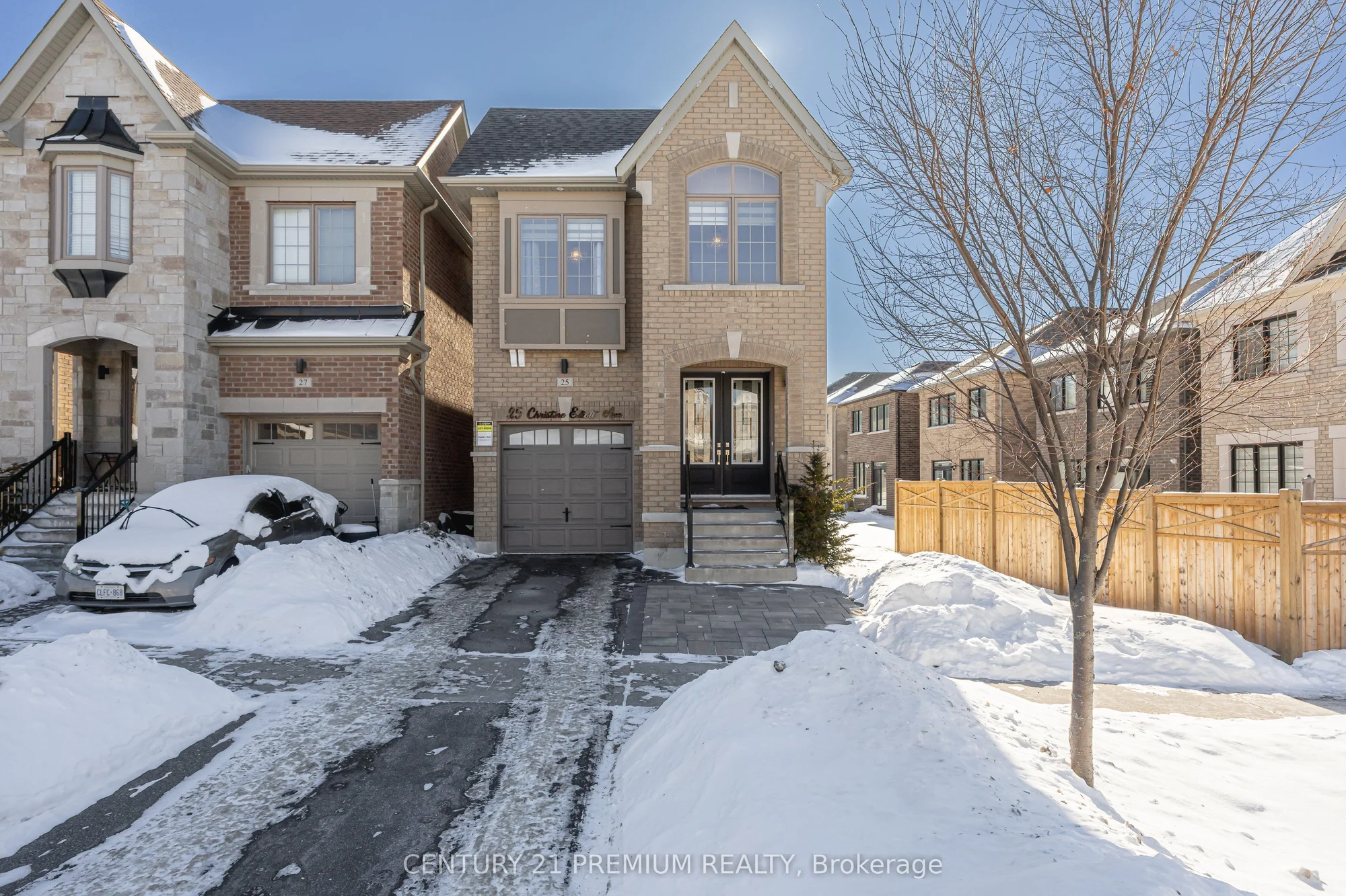 25 Christine Elliott Avenue, Whitby, On L1p 0b8