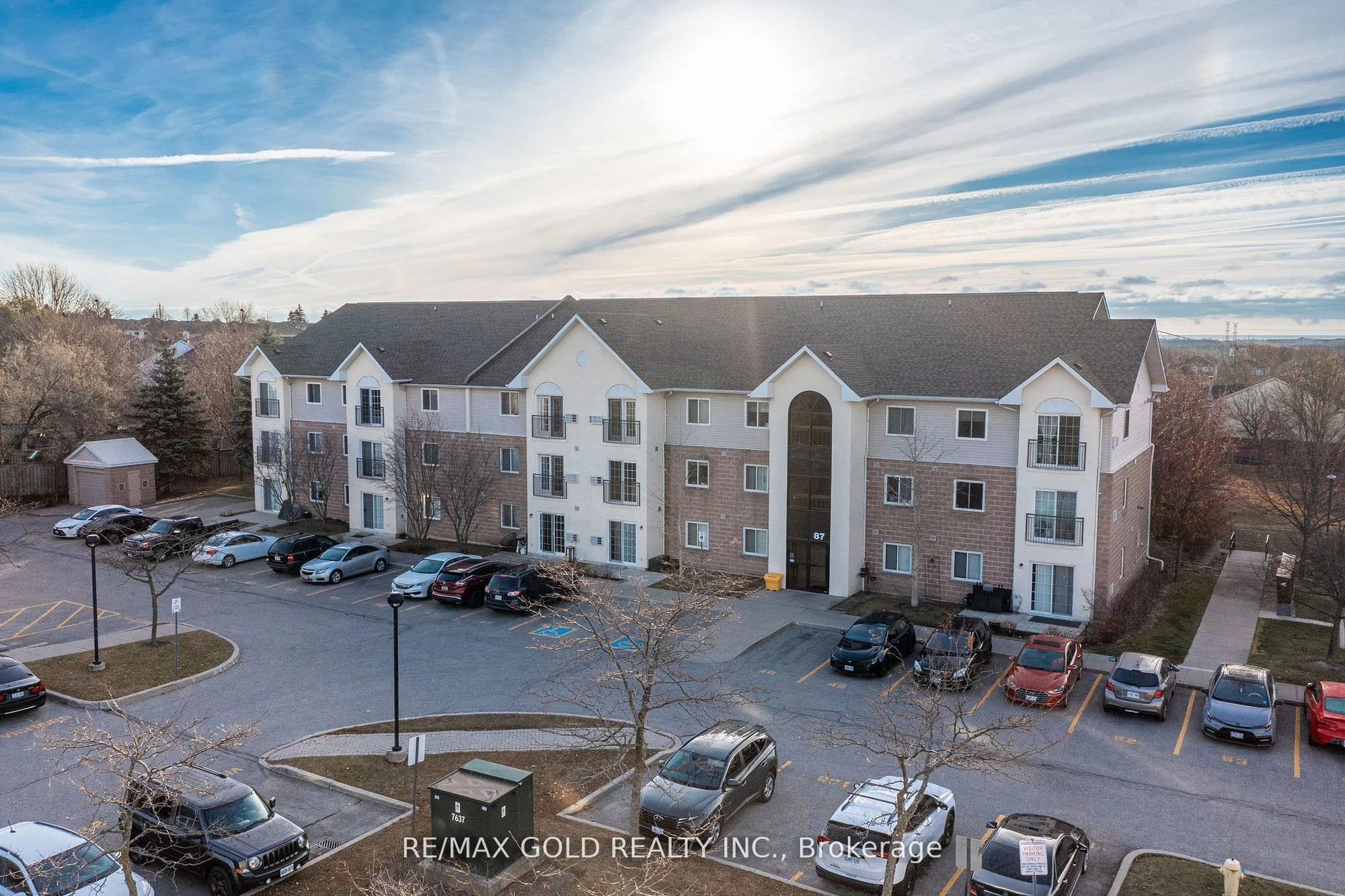 87 Aspen Springs Drive 207, Clarington, ON L1C 5J8