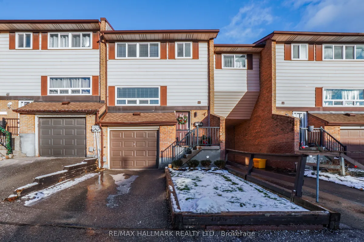 321 Blackthorn Street 40, Oshawa, ON L1K 1L3