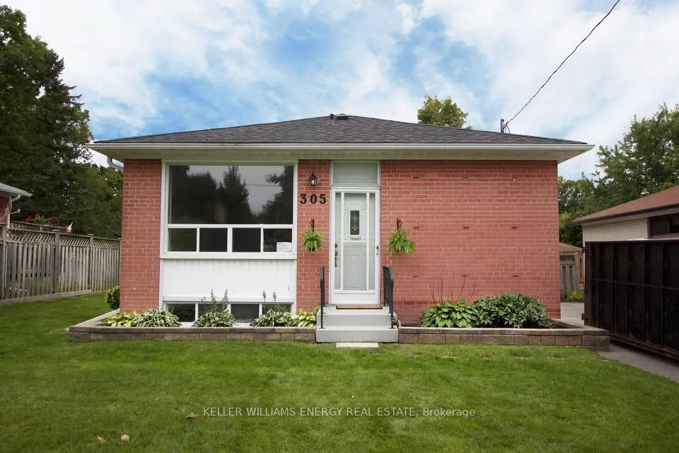 305 Palmerston Avenue, Whitby, ON L1N 3G1