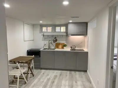 38 Wishing Well Drive C, Toronto E05, On M1t 1j1