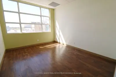30 Bertrand Avenue, Toronto E04, On M1l 2p5