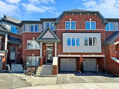 2657 Deputy Minister Path 29, Oshawa, ON L1L 0M7