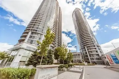 125 Village Green Square 1808, Toronto E07, ON M1S 0G3