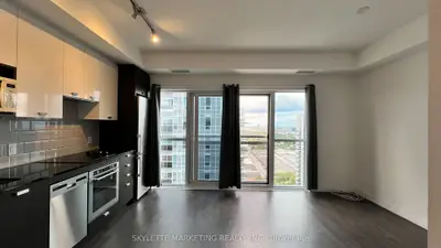 275 Village Green Square 3017, Toronto E07, On M1s 0l8