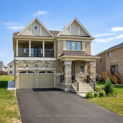 226 Miyako Court Main, Oshawa, ON L1L 0R7