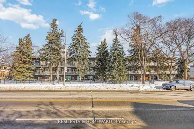 123 Woodbine Avenue 207, Toronto E02, On M4l 3v8