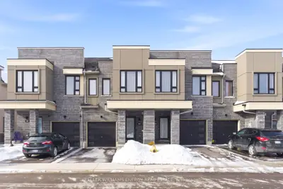 133 Sailors Landing, Clarington, ON L1C 7G4