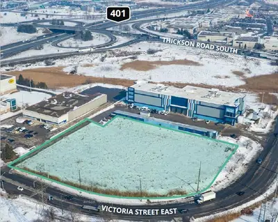 1578 Victoria Street E, Whitby, On L1n 0e5