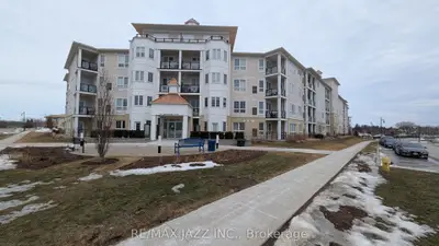 50 Lakebreeze Drive 414, Clarington, ON L1B 0V9