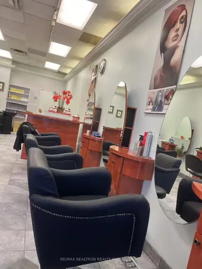 8 Glen Watford Drive G60, Toronto, On M1s 2c1