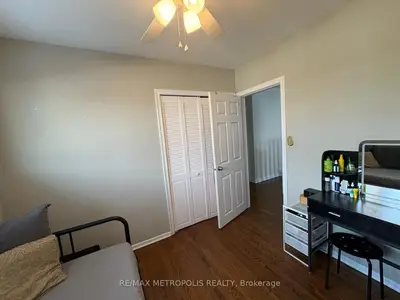 129 Briar Court, Oshawa, On L1g 6m4