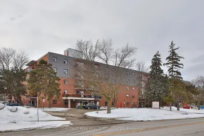 900 Glen Street 106, Oshawa, ON L1J 5Z4
