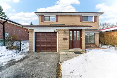66 Sonmore Drive, Toronto E07, On M1s 1x4