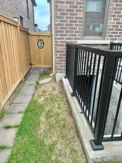 14 Marcel Brunelle Dr Drive Basement, Whitby, ON L1P 0G9