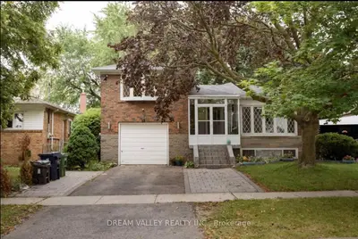 12 Chandler Drive Apartment / Unit # Main, Toronto E09, On M1g 1z2