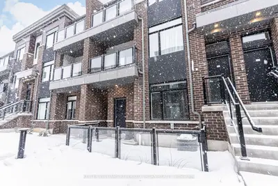 1695 Dersan Street 1413, Pickering, ON L1X 0S9