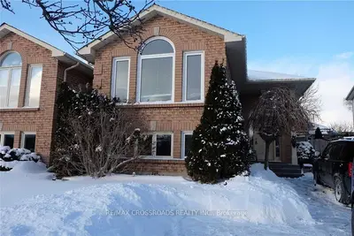 1062 Pepperbush Court, Oshawa, ON L1K 2J4