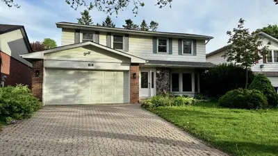 34 Harringay Crescent, Toronto, On M1w 1z3