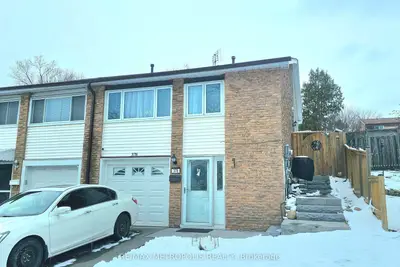 378 Daytona Court Main, Oshawa, ON L1K 1H9
