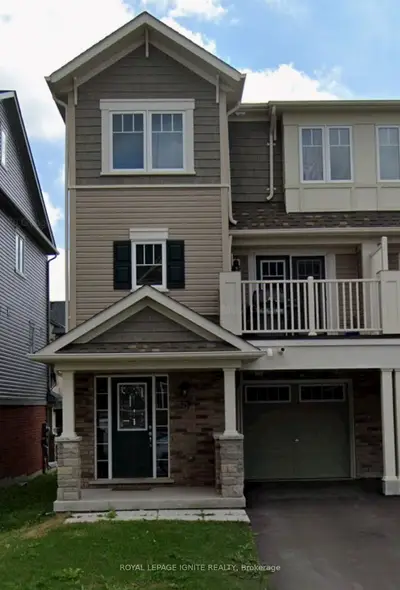 57 Far North Court, Oshawa, ON L1L 0J5