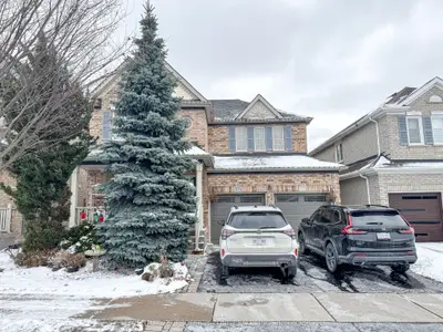 27 Telford Street, Ajax, ON L1T 4N4