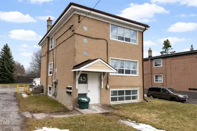 43 Wentworth Street W 3, Oshawa, ON L1H 3V4