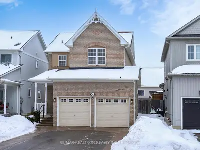 4 Wessex Drive, Whitby, ON L1M 2C4