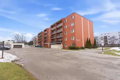 131 Taunton Road E 408, Oshawa, On L1g 3t8