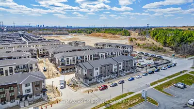 1695 Dersan Street 325, Pickering, ON L1V 2P8