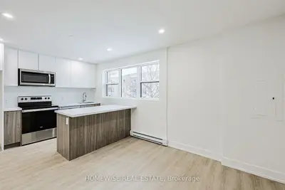 100 Liberty Street N 10B, Clarington, ON L1C 2M1