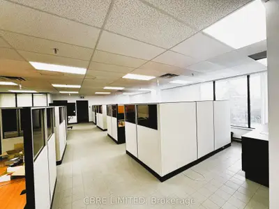 1395 Morningside Avenue, Toronto E11, On M1b 3j1
