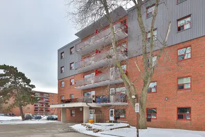 888 Glen Street 319, Oshawa, ON L1J 5Z4
