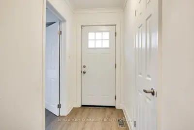 240 Markham Road Main Floor, Toronto, On M1j 3c2