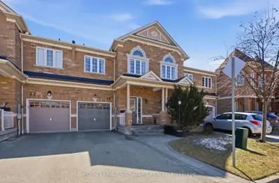 39 Keywood Street, Ajax, ON L1Z 2E5