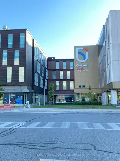 1720 Simcoe Street 15, Oshawa, ON L1G 4X9