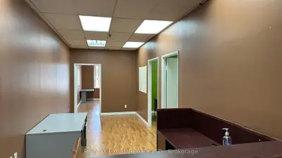 55 Nugget Avenue 208, Toronto, On M1s 3l1
