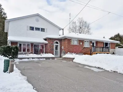 630 Wychwood Street 2, Oshawa, ON L1G 2T3