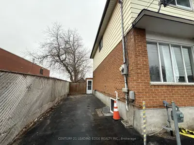 957 Glen Street Lower, Oshawa, On L1j 3t9