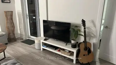 225 Village Green Square 1501, Toronto E07, ON M1S 0N4